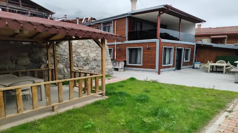 كوخ جاردن خاوس اوزنجول